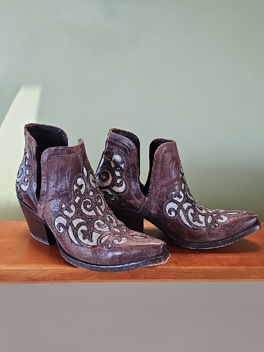 Ariat Dixon Glitter Western Ankle Boots